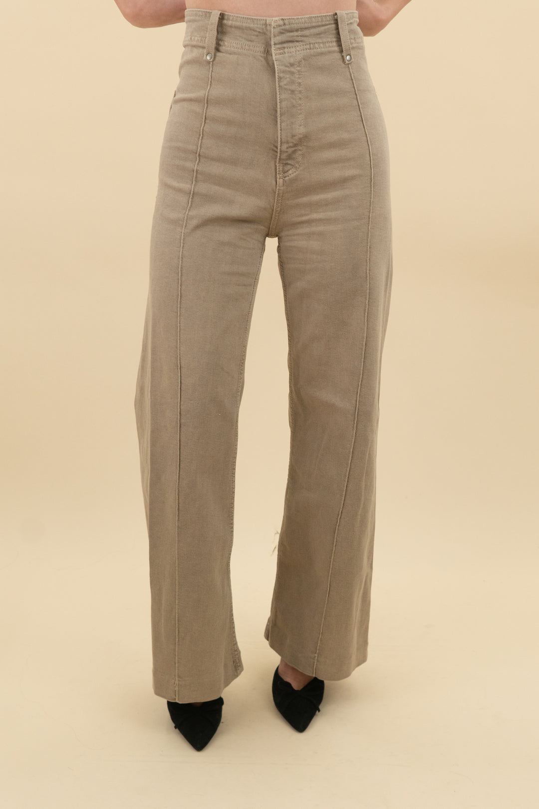 zara light brown wide leg pleated stitch pants (2: retail $69)
