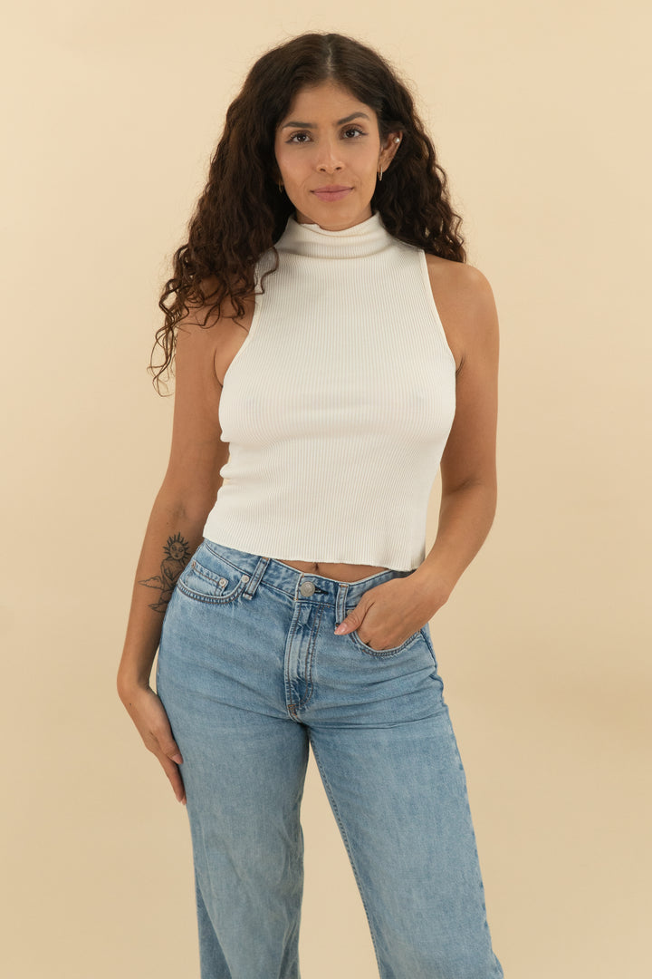 *AUCTION* topshop cream mock neck ribbed top (6)