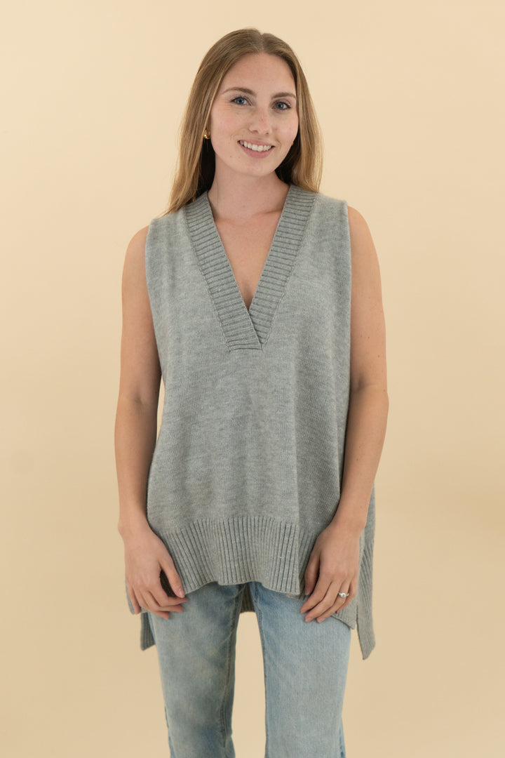 *AUCTION* by anthropologie grey oversized vest top (os)