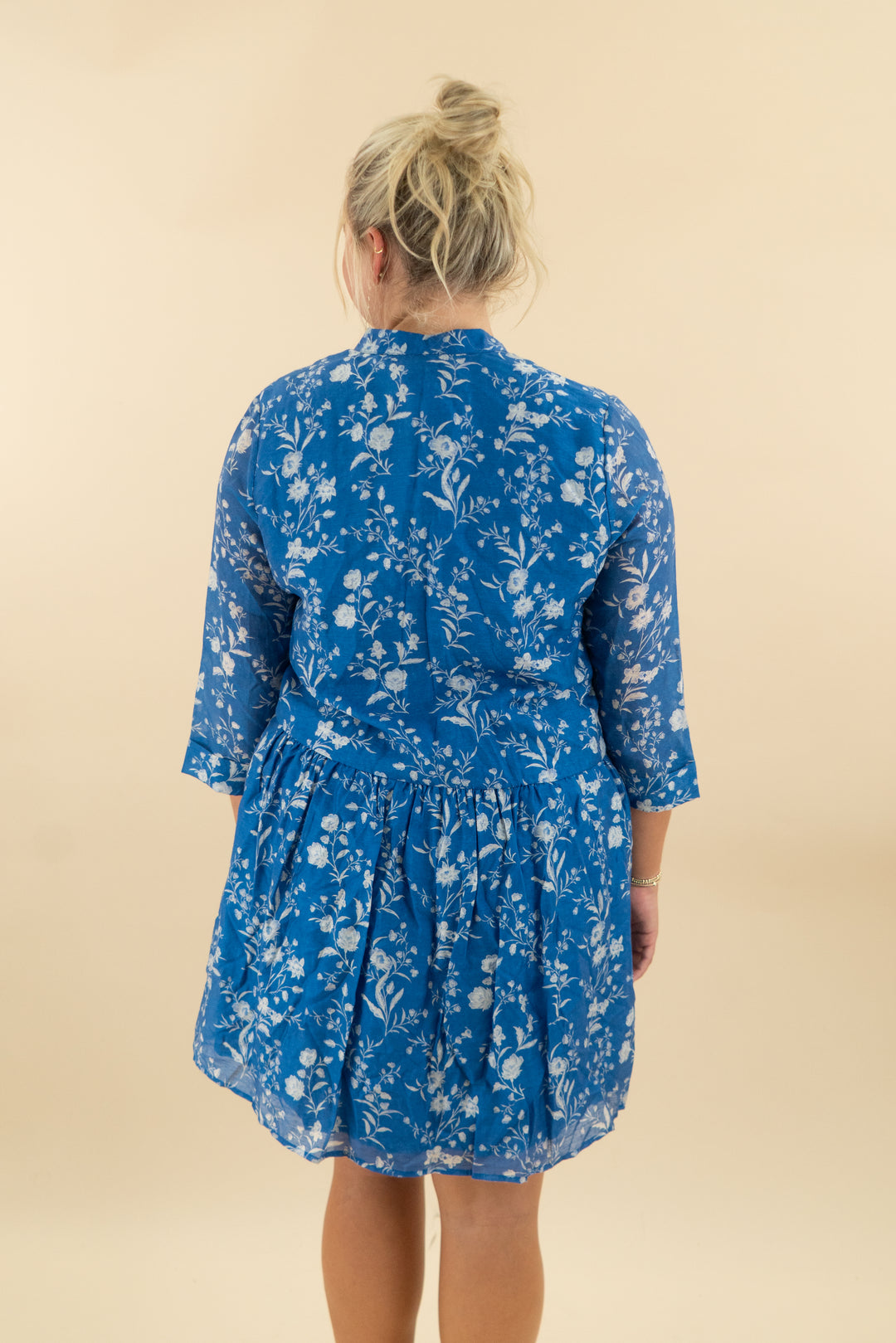 Tuckernuck Blue & White Floral Mini Dress (l; retail $168)