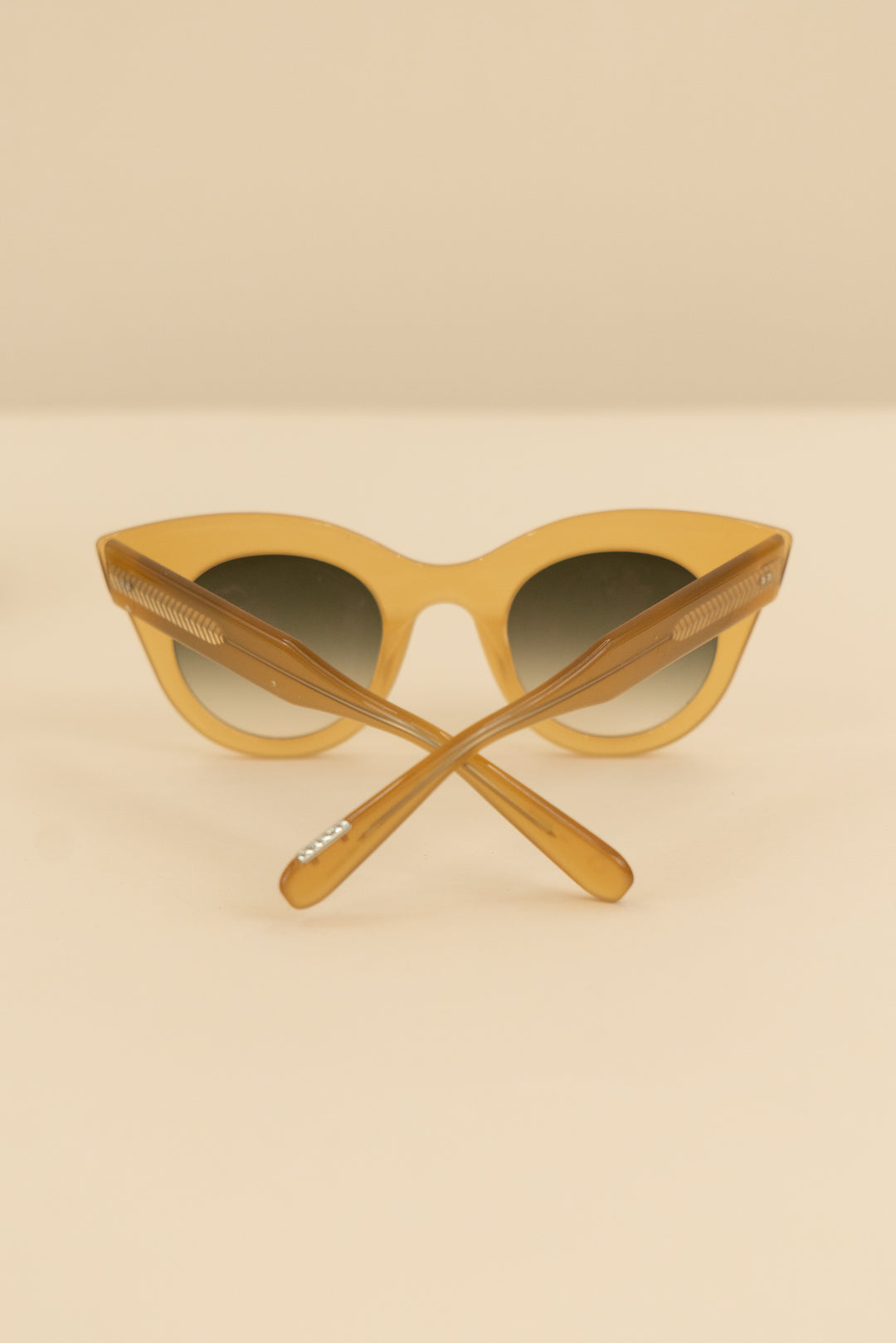 krewe tan oversized round sunglasses (os: retail $335)