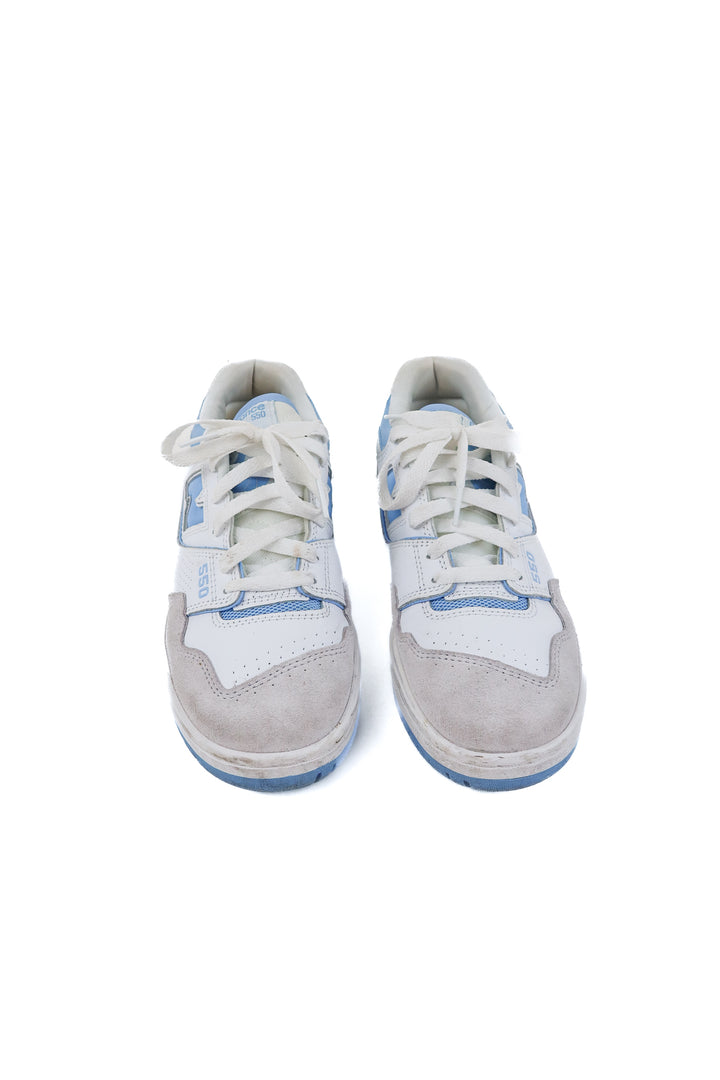 new balance white/blue sneakers (8; retail $89.99)