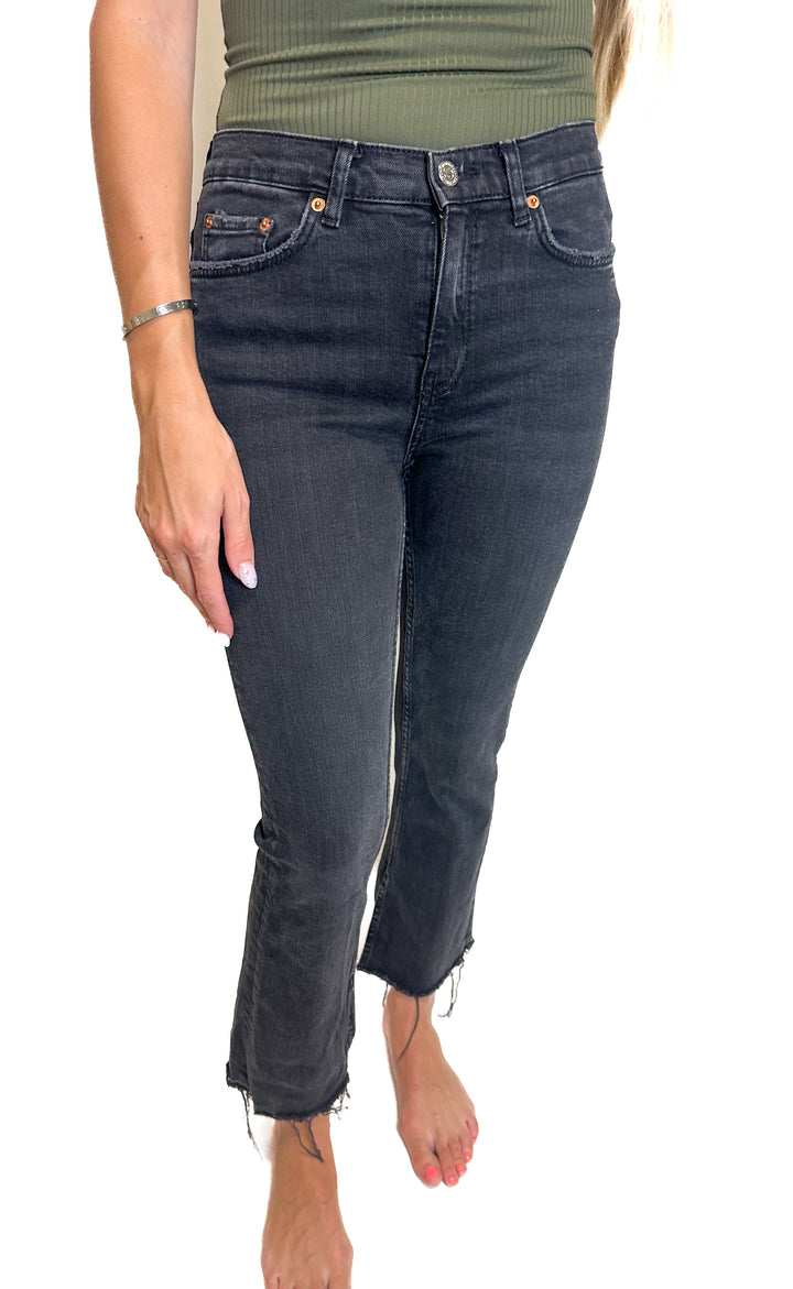 Zara Black Straight Leg Jeans (2)