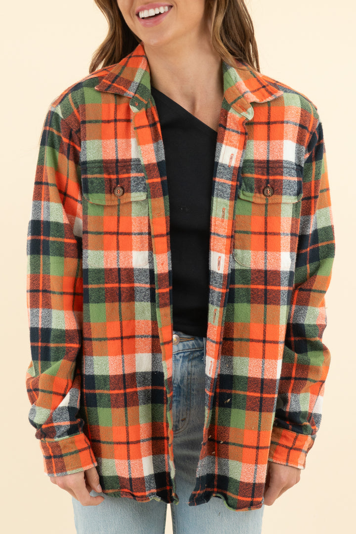AUCTION hunt club orange plaid flannel (m)