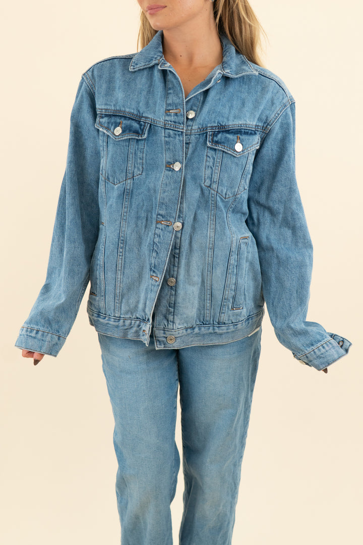 AUCTION topshop upcycled medium wash denim jacket with alabama tee on back (6)