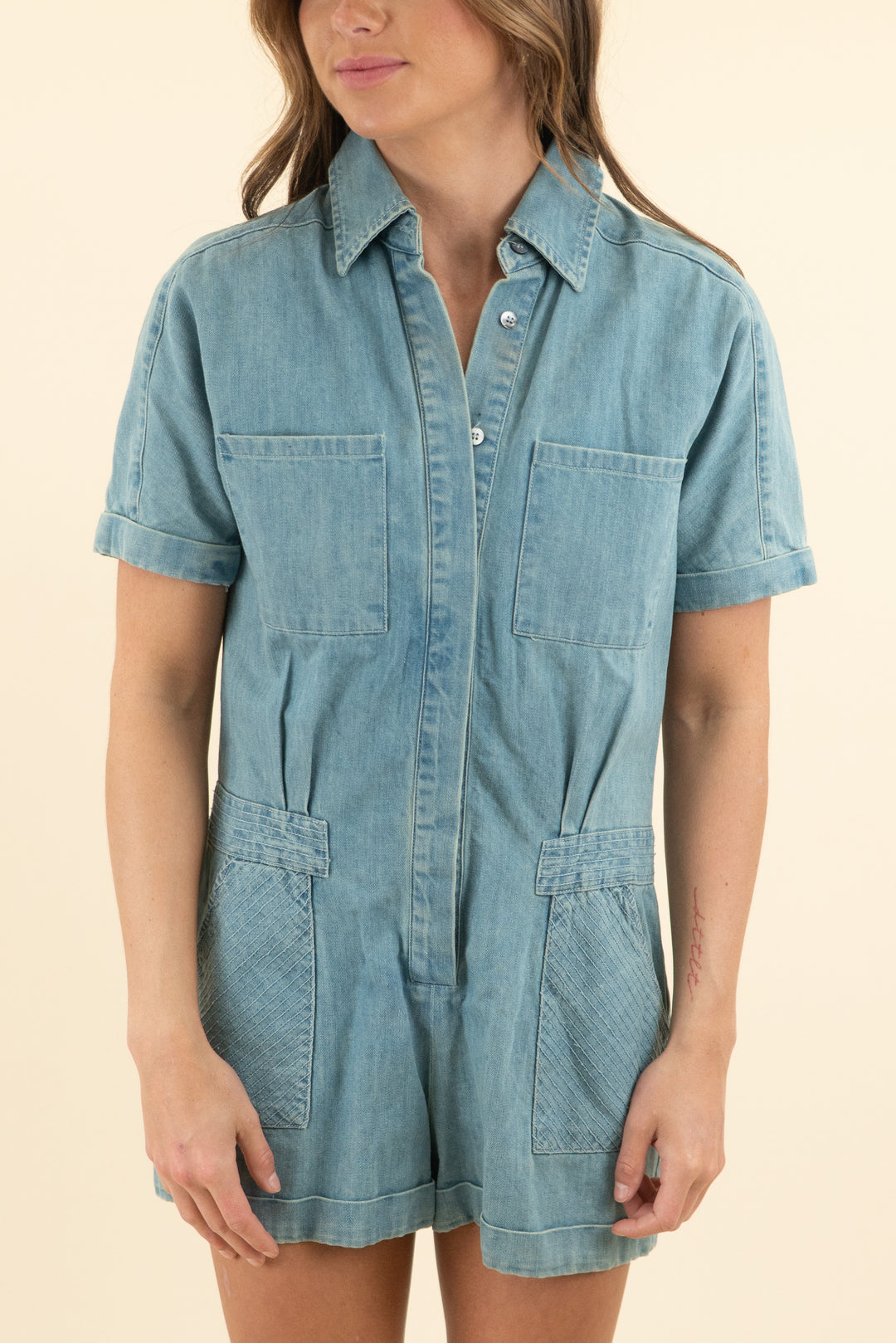 greylin light wash denim short sleeve romper (xs; retail $125)