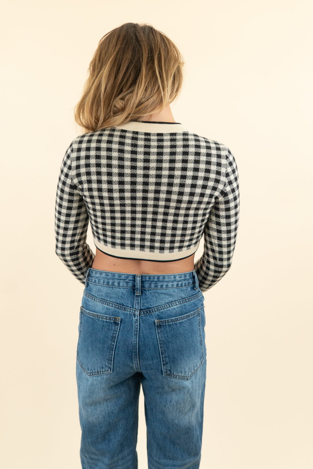 miu miu black cream gingham long sleeve crop knit top (38; retail $1350)
