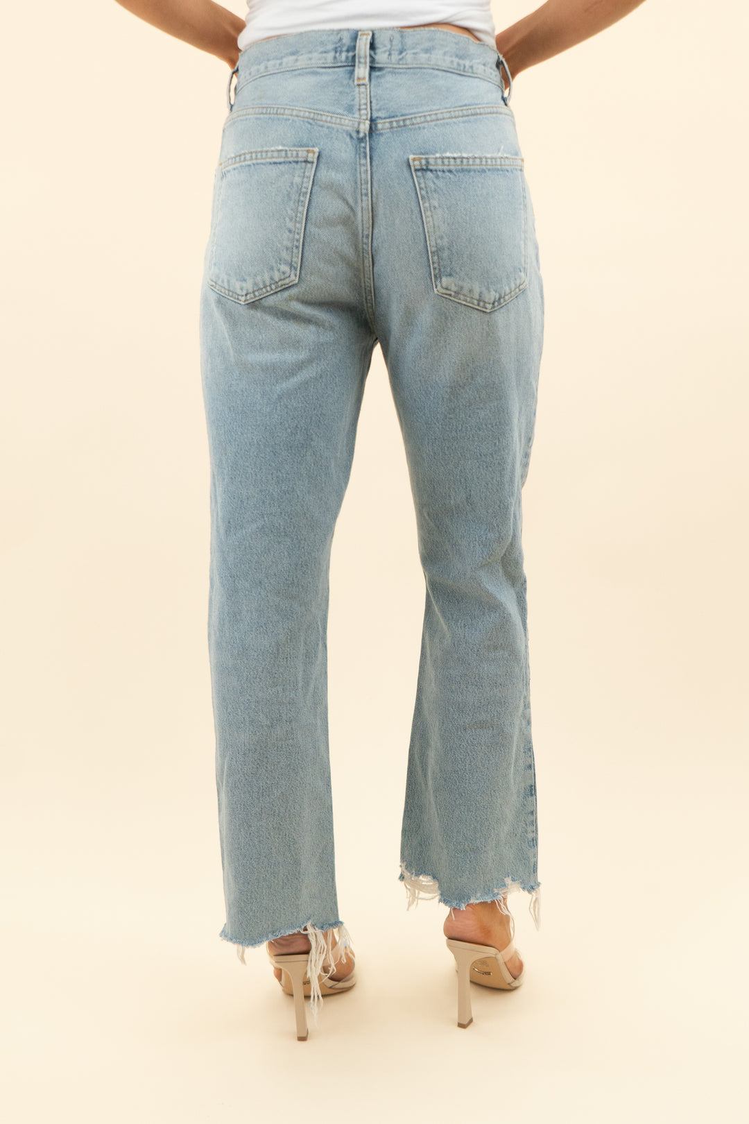 agolde light wash raw hem jeans (27)