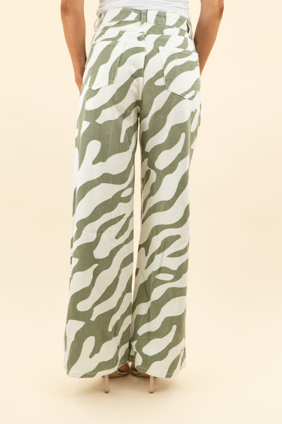 sage green white zebra wide leg pants (s)