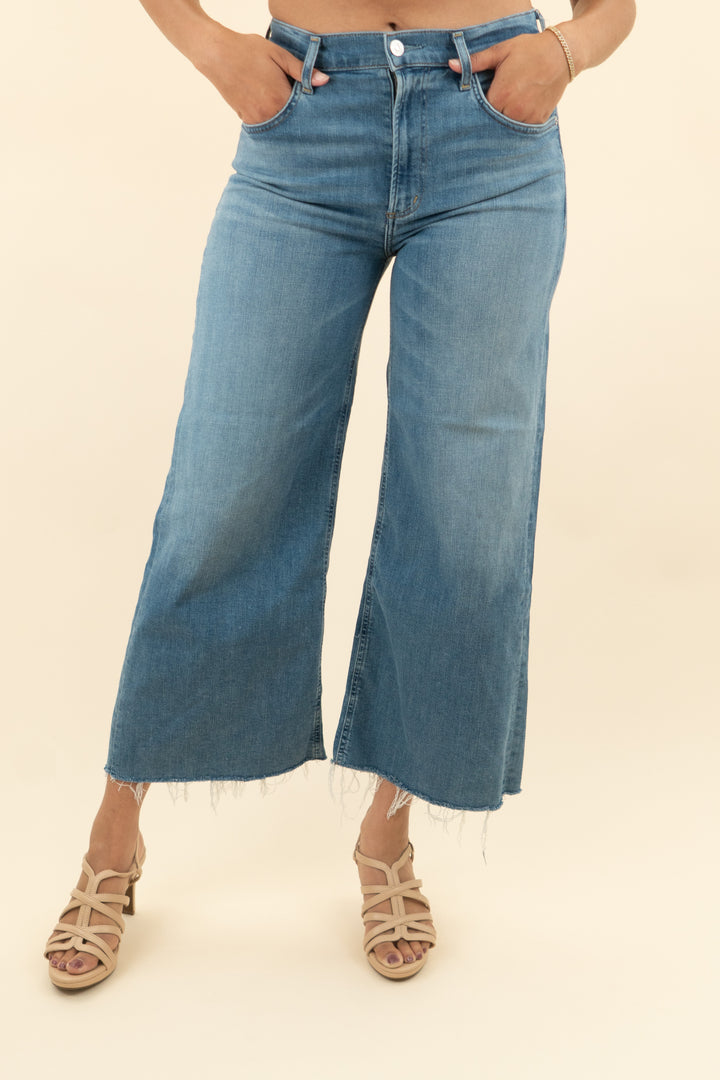 citizens of humanity medium wash flare jean (27; retail $248)