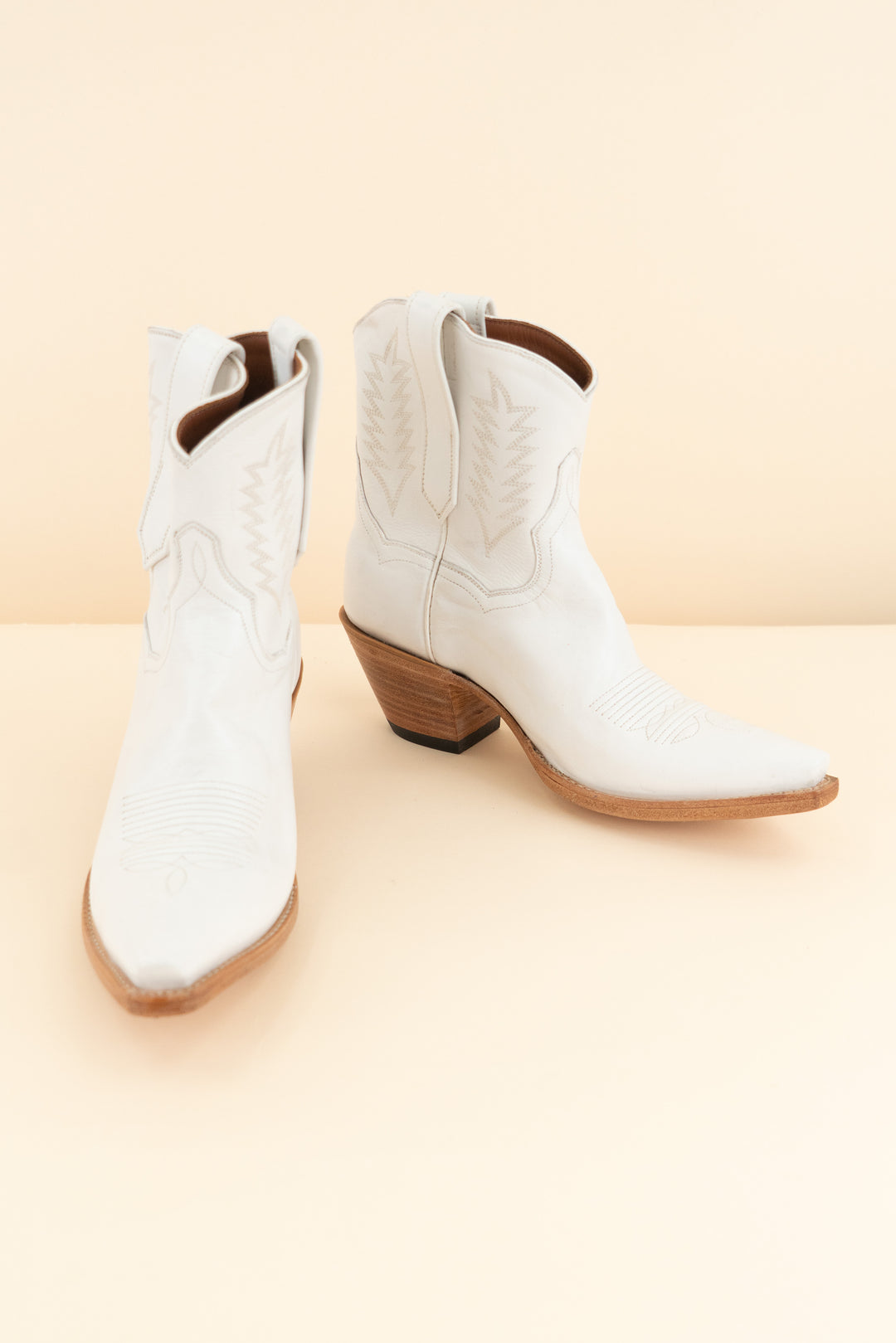 kemo sabe ivory cowgirl booties (8; retail $1000)