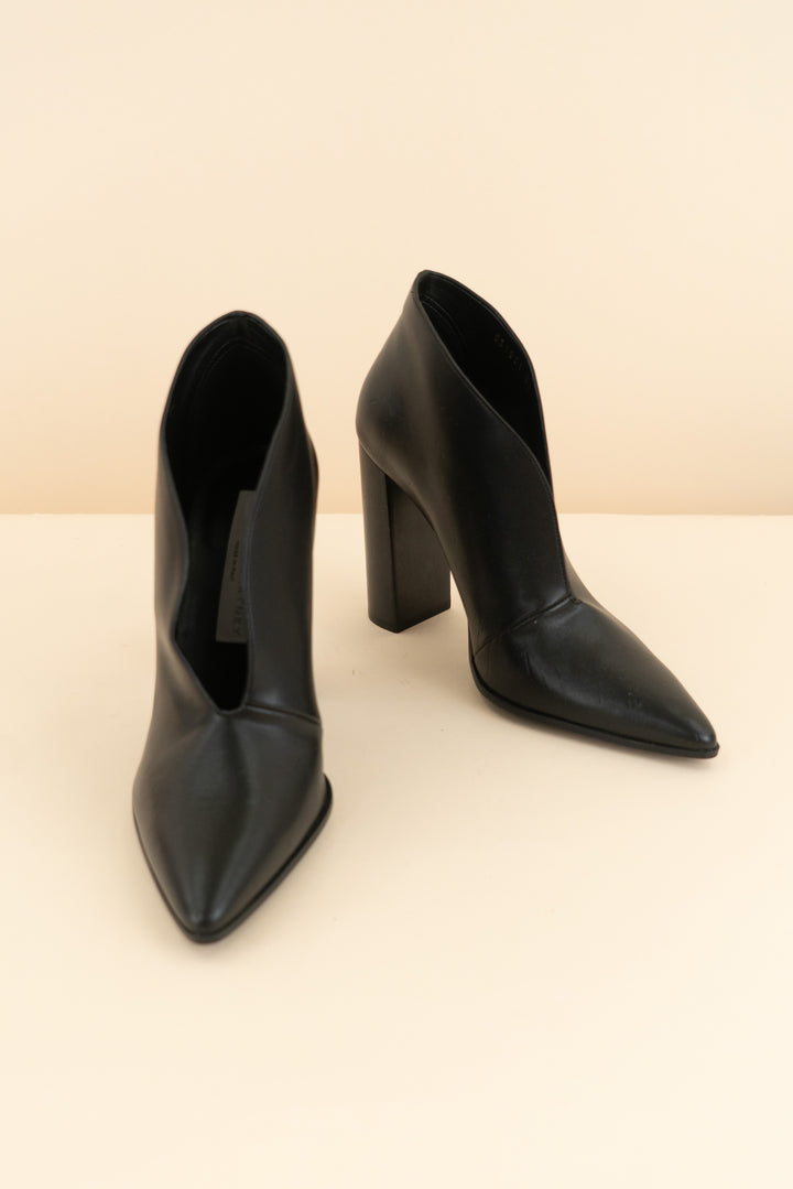 stella mccartney black leather point toe mini bootie (36; retail $845)