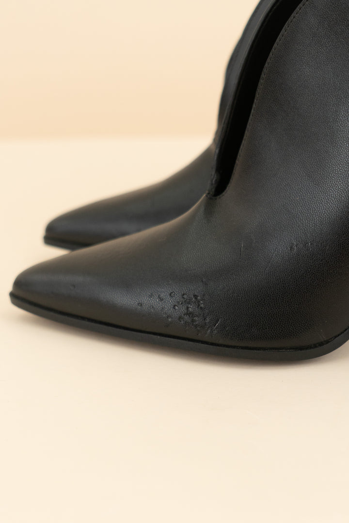 stella mccartney black leather point toe mini bootie (36; retail $845)