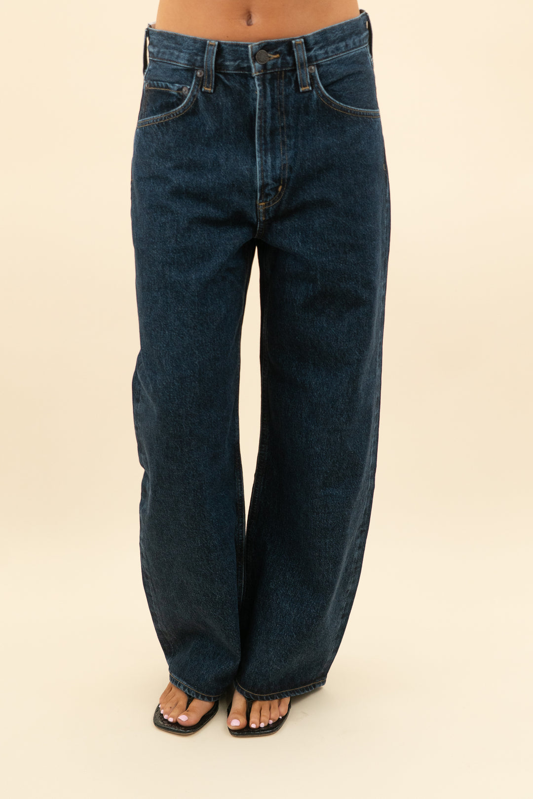 agolde dark wash low curve crop jean nwt (26; retail 248)