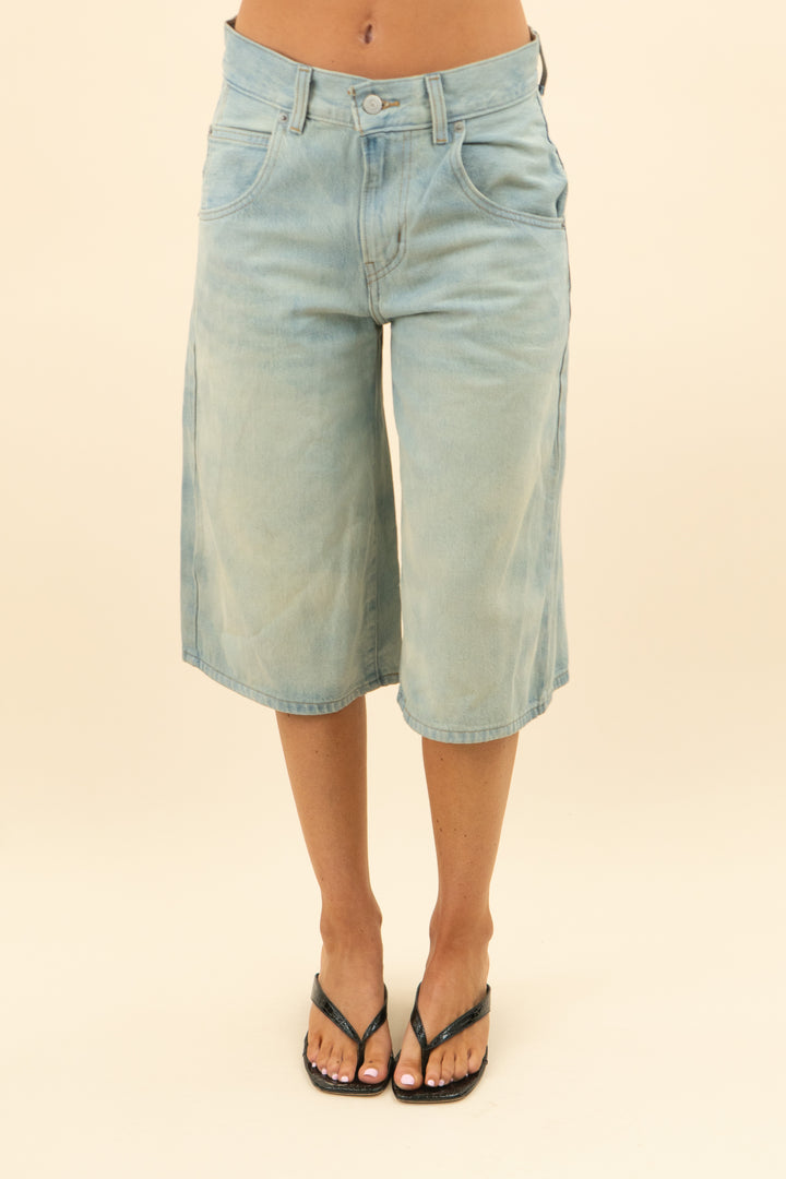 levi's super baggy jort (25; retail $80)