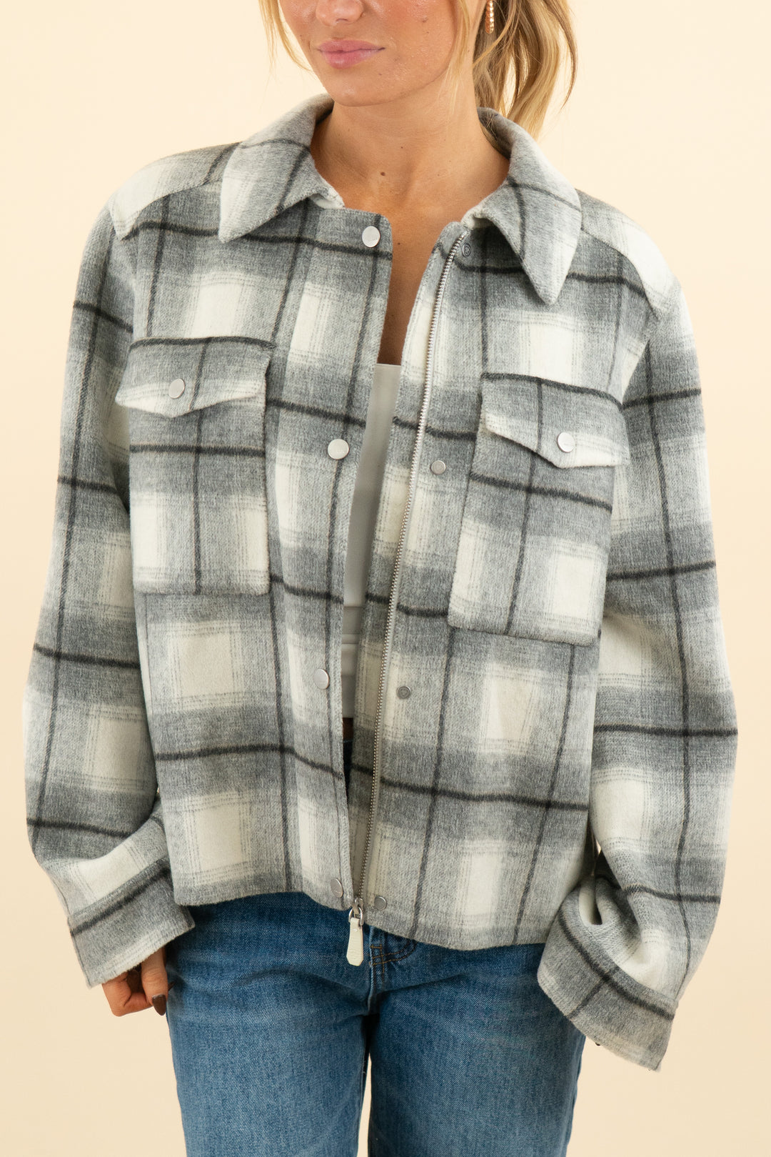 ariat plaid jacket (m; retail $119)