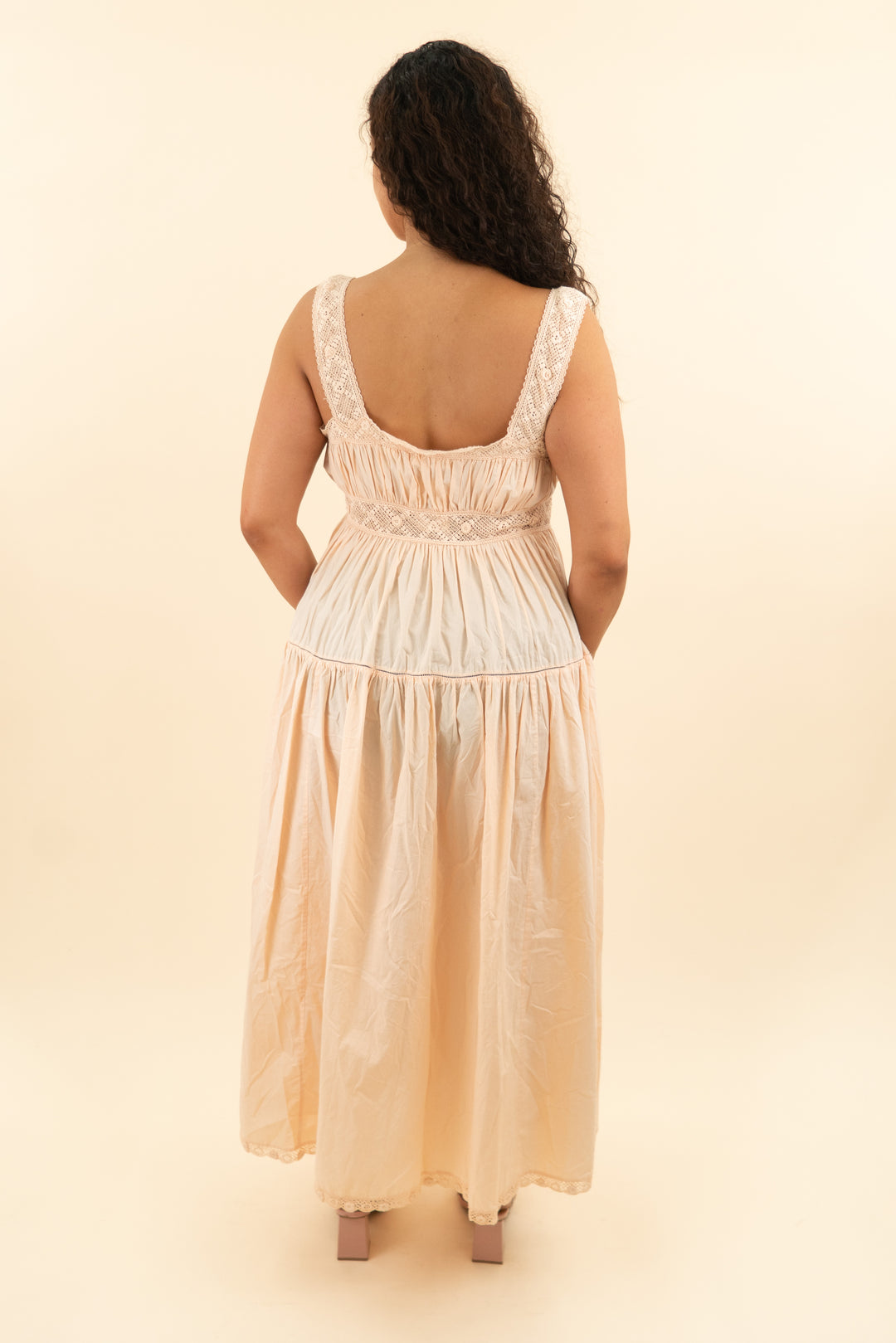 doen apricot crochet maxi dress (l; retail $328)