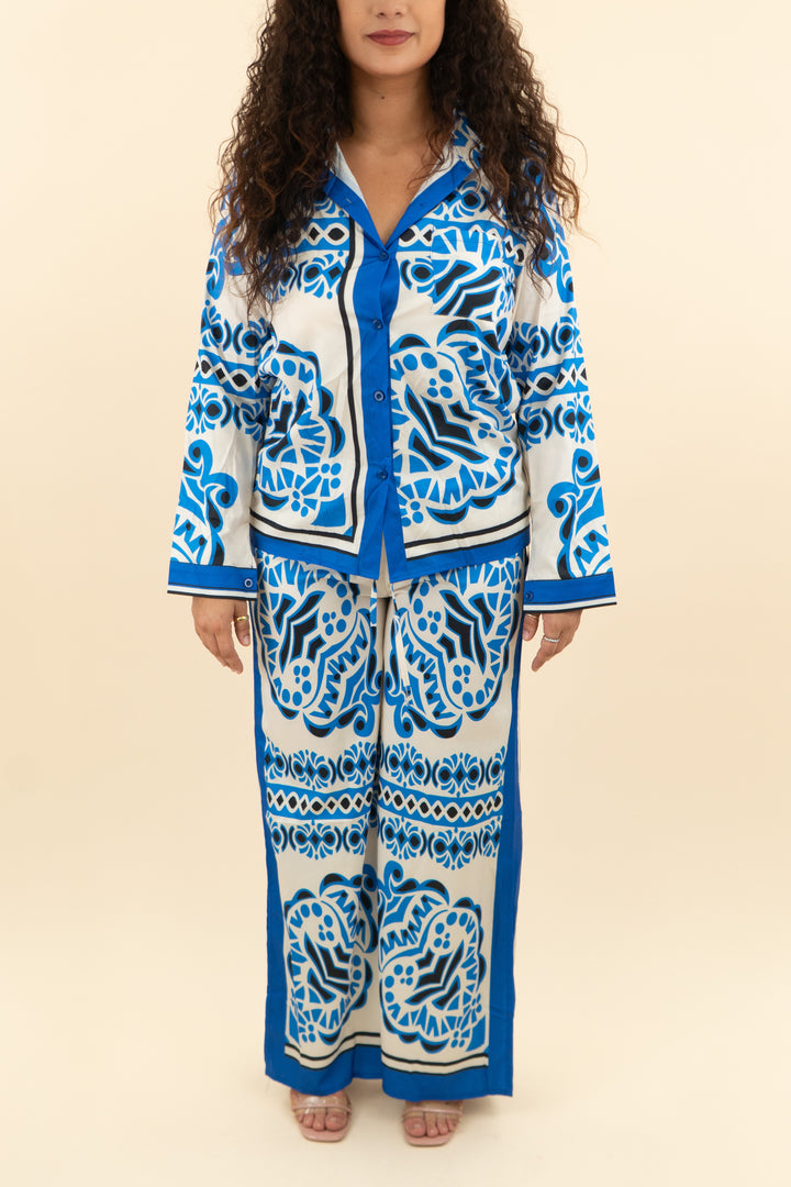 white and blue print button down top and pant set (l; retail $48)