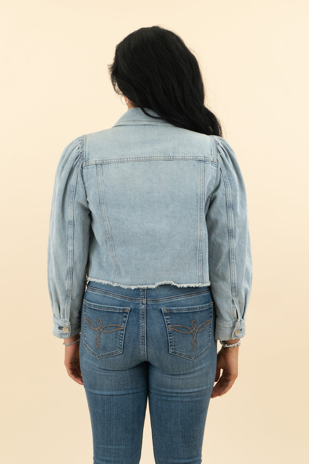 alice + olivia jeans denim jacket (m; retail $395)