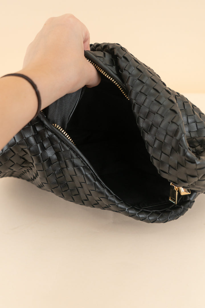 melie bianco black woven shoulder bag (os; retail $173)