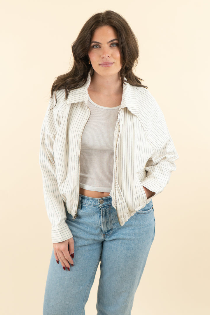 abercrombie & fitch cream and grey striped linen blend denim jacket (s; retail $120)