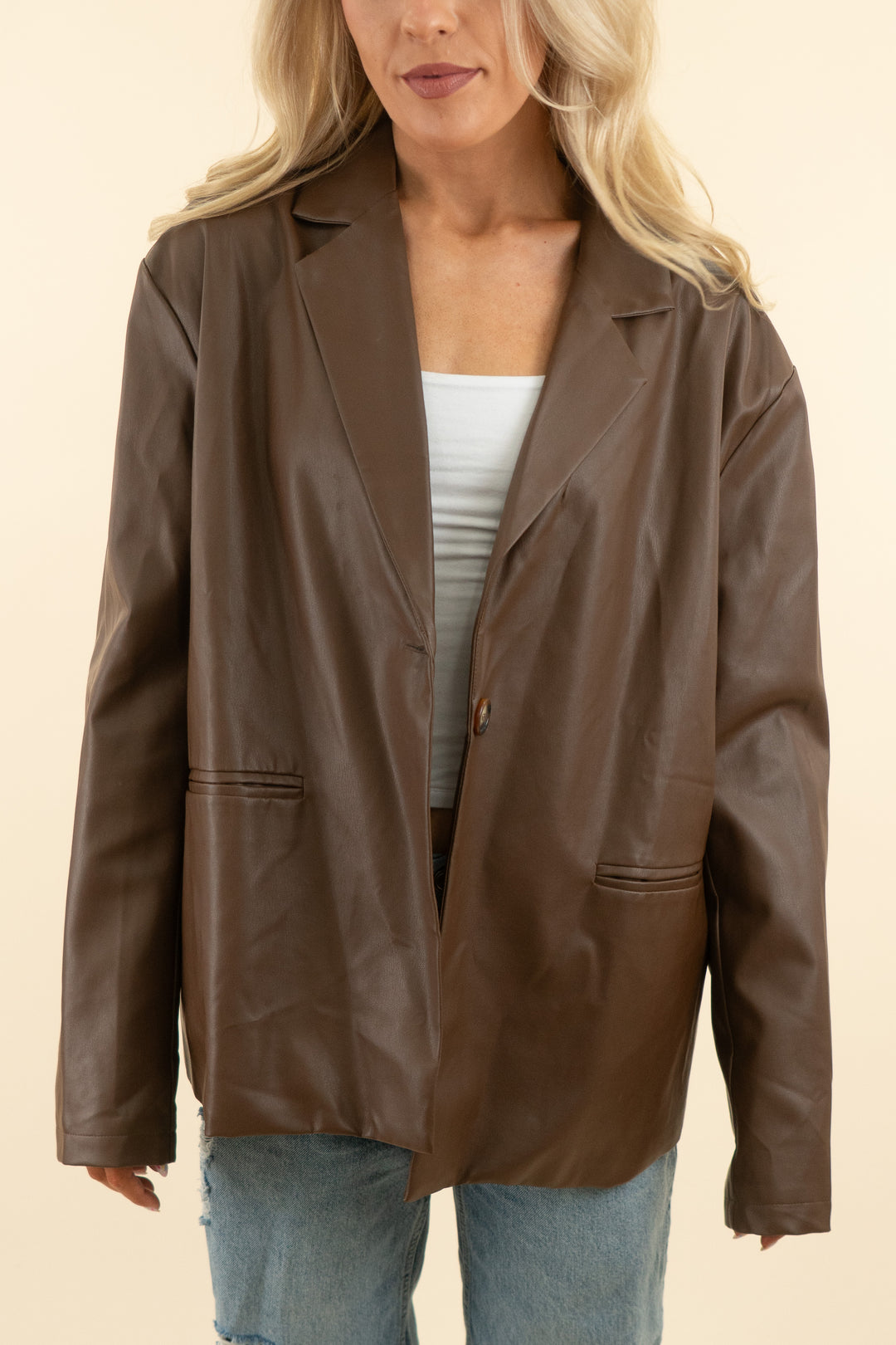 the foxy kind brown faux leather blazer jacket (l; retail $120)