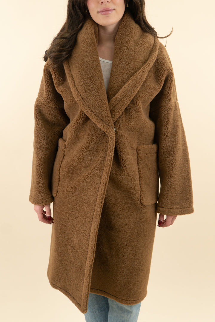 quaint by durlana quantas brown teddy trench coat (36; retail $300)