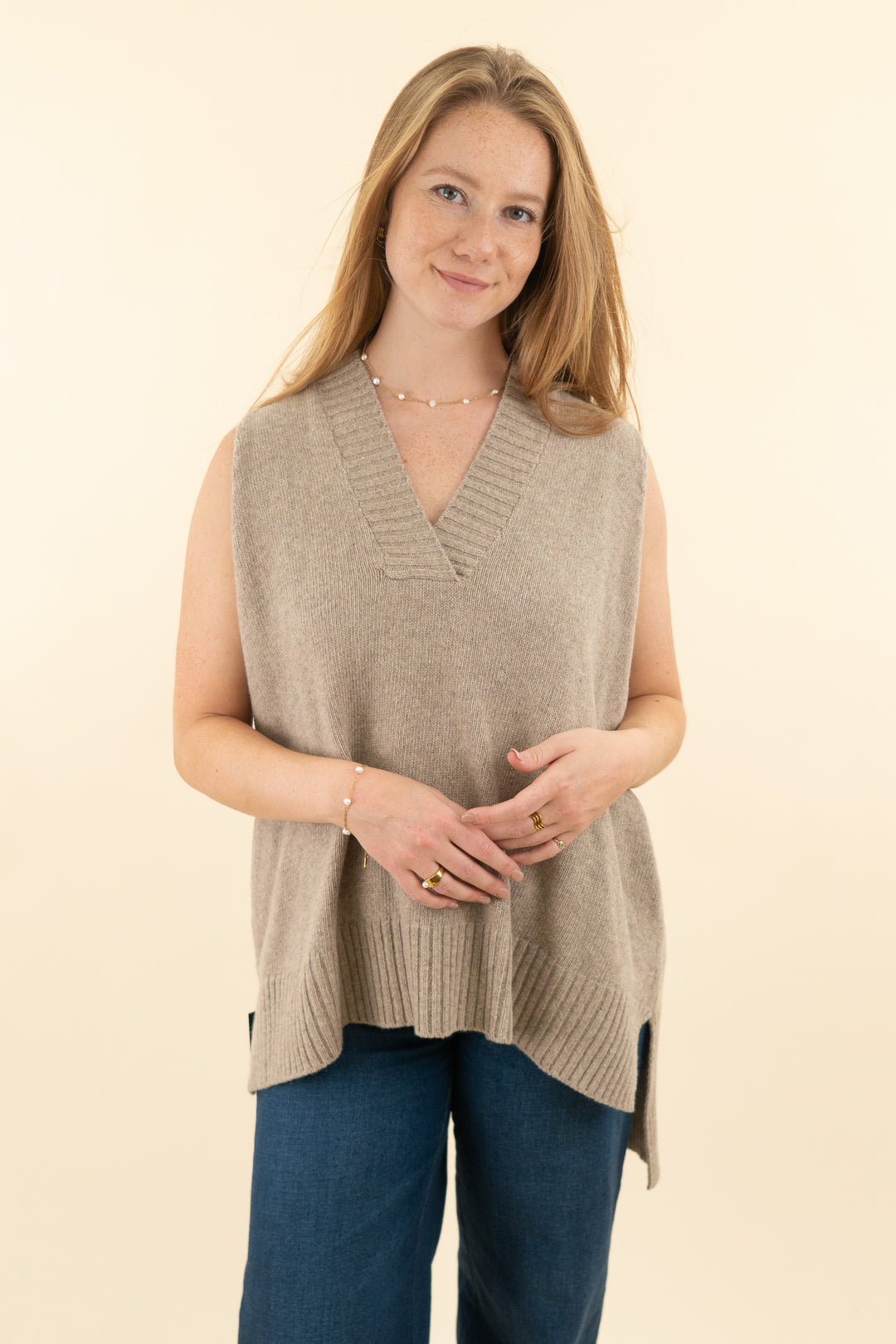 storets beige lyla oversized knit vest nwt (s/m; retail $58)