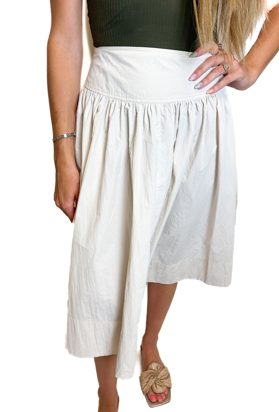 Wilfred Aritzia Matte Pearl Harvest Skirt NWT (0; retail $150)