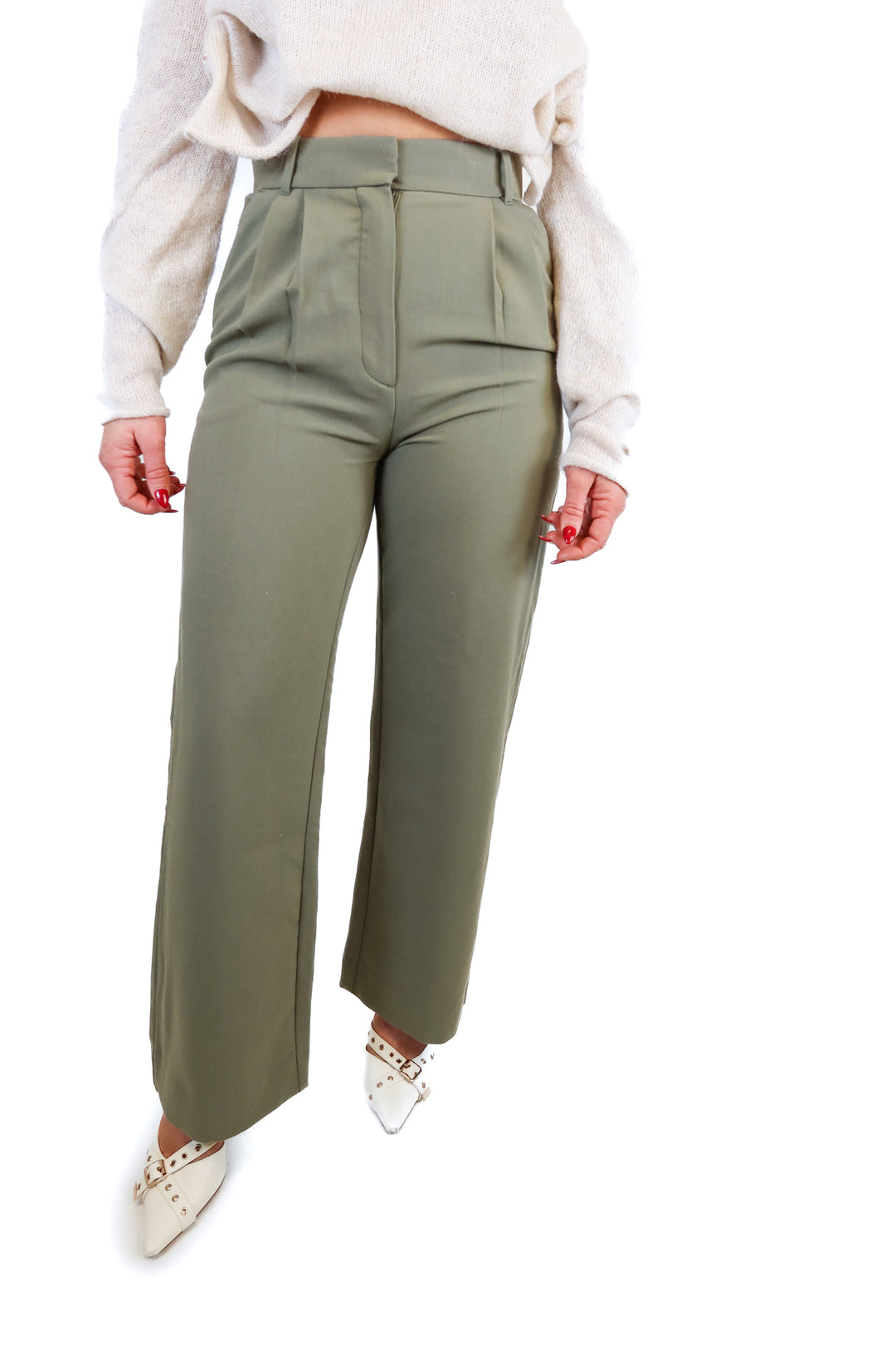 abercrombie olive green trousers (26/2; retail $90)