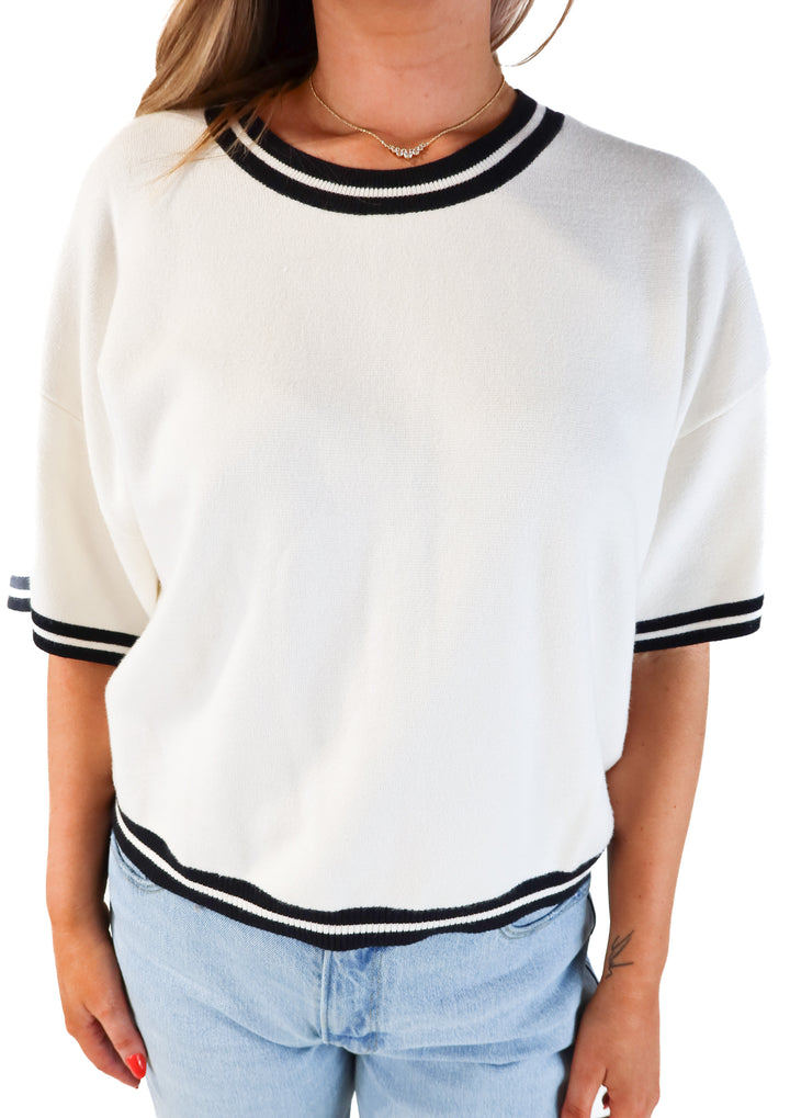 Abercrombie & Fitch cream/black knit top (L; retail $39.90)