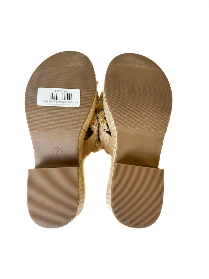 Universal Thread Raffia Platform Sandals NWOT (7)