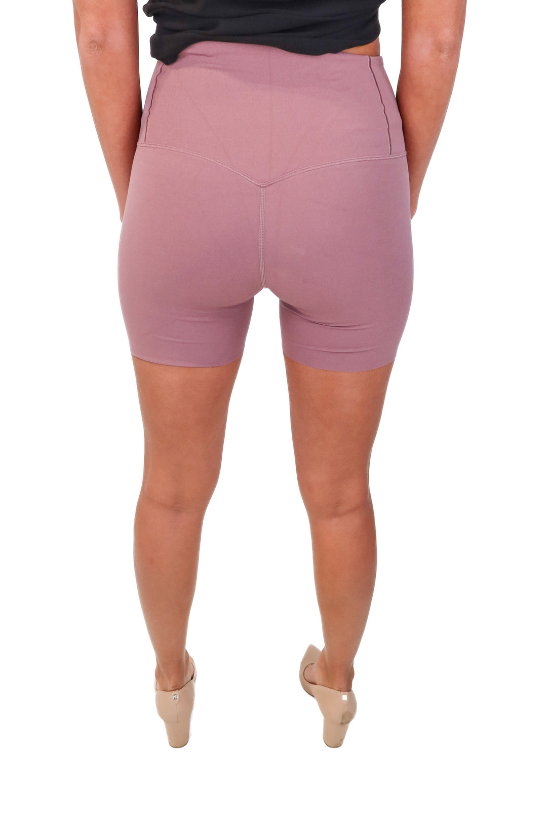 nike mauve biker shorts (s; retail $33.97)