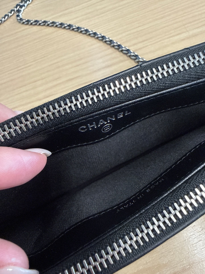 Chanel Black Double Zip Wallet on Chain (est. retail $5,600)