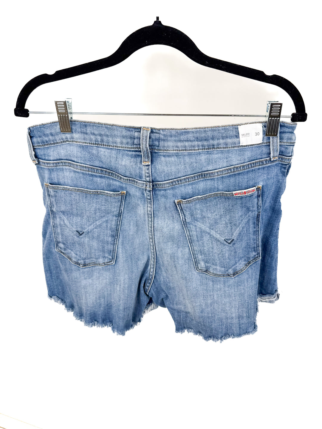 hudson light wash denim shorts (30; retail $118)