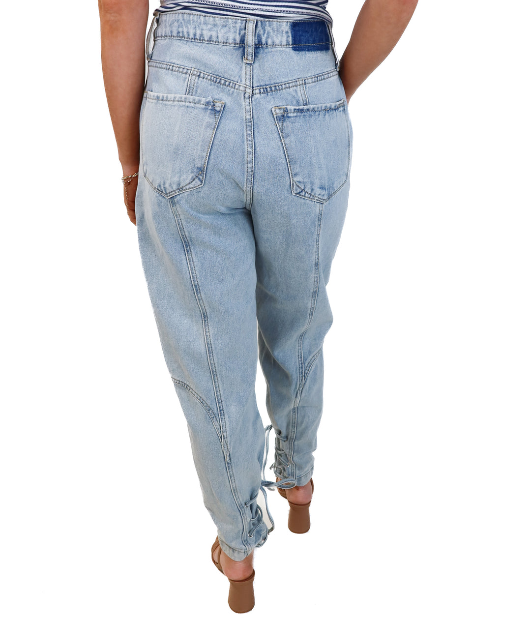 Insane gene light wash cinched ankle jeans (26; retail $79)