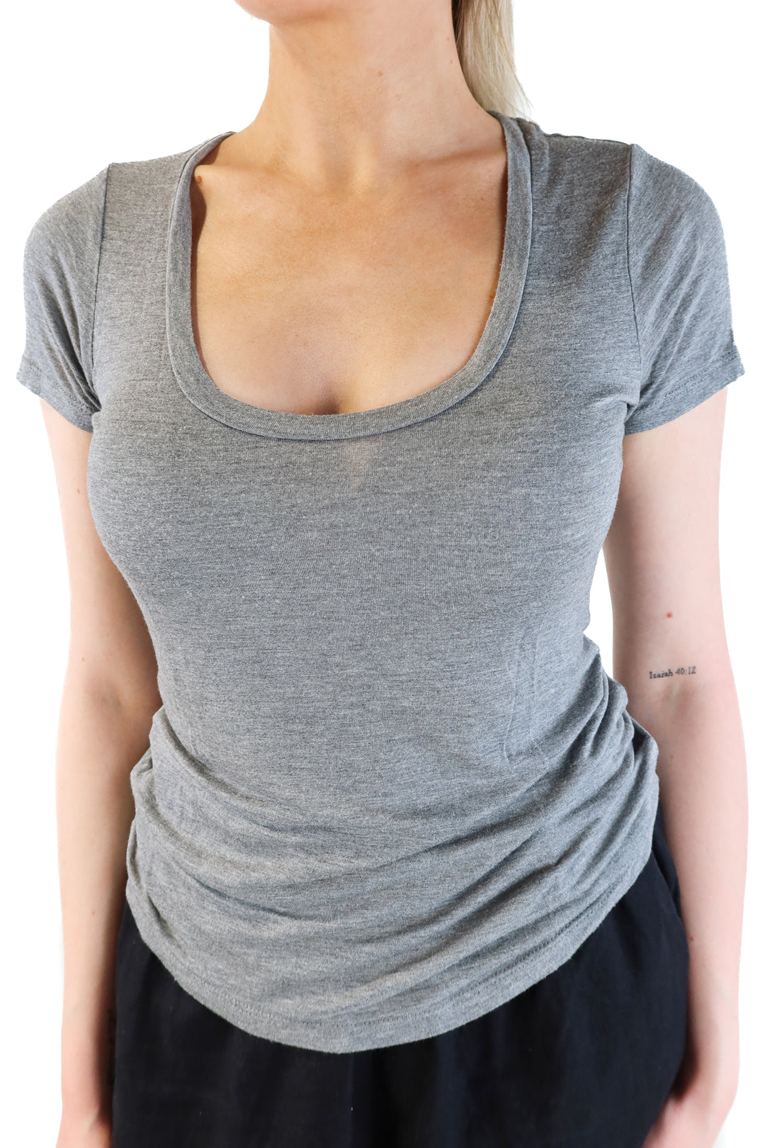 L'Agence Grey Scoop Neck T-shirt (xs)