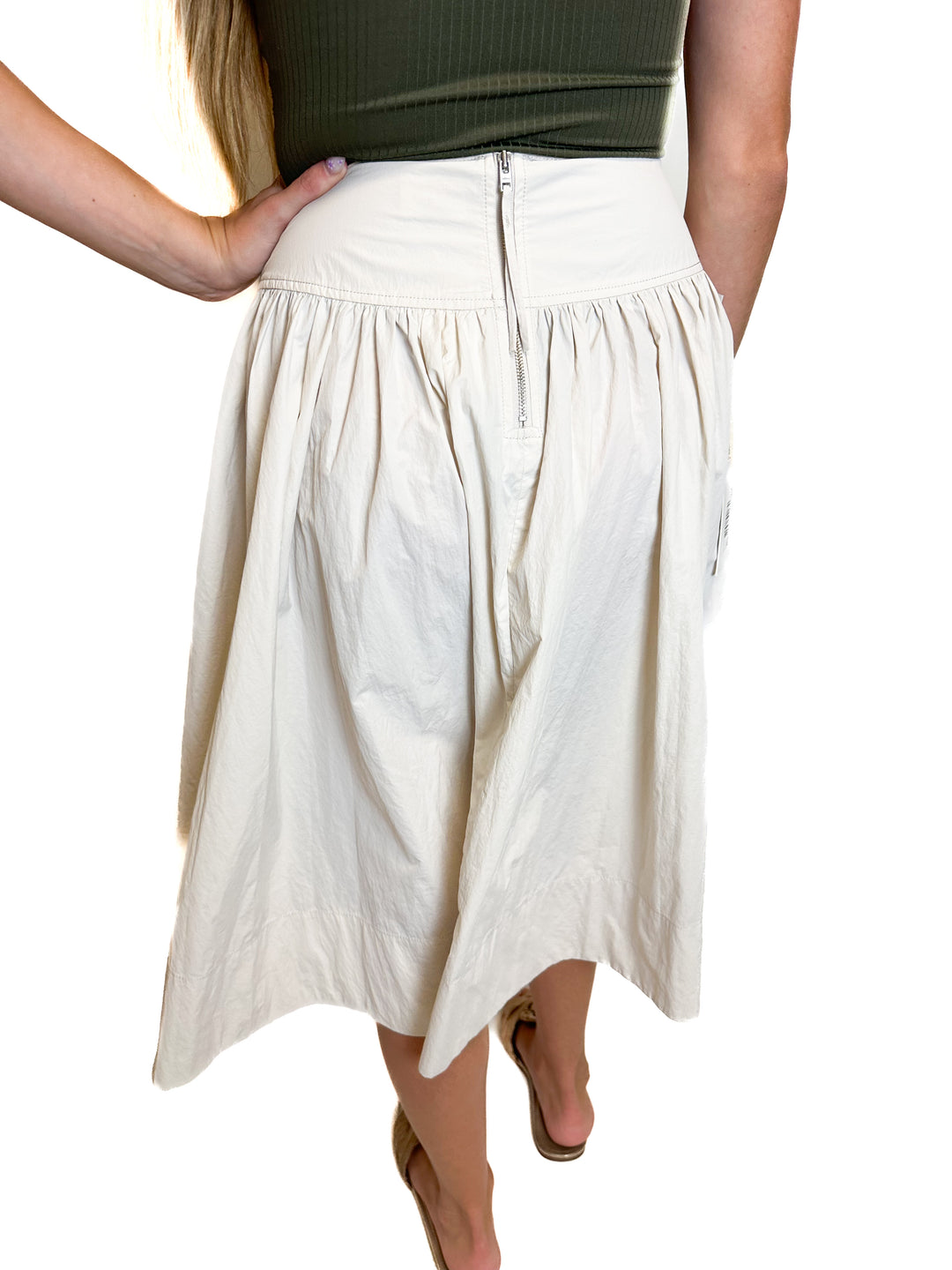 Wilfred Aritzia Matte Pearl Harvest Skirt NWT (0; retail $150)