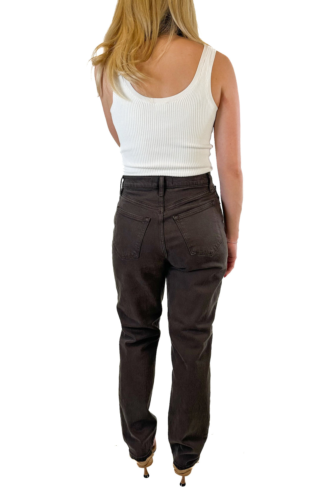 Abercrombie Dark Brown Curve Love Ultra High Rise 90s Straight Jean NWT (27/4; retail $90)