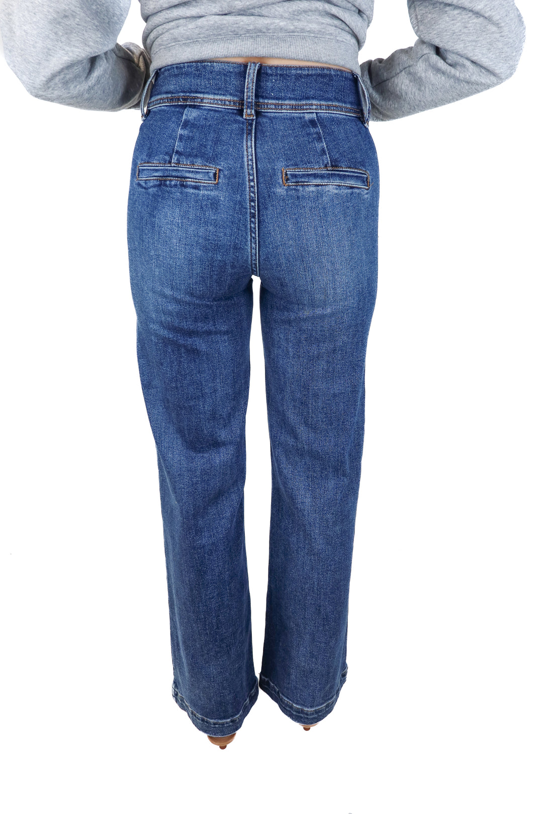 avara medium wash wide leg jeans (24; retail $98)