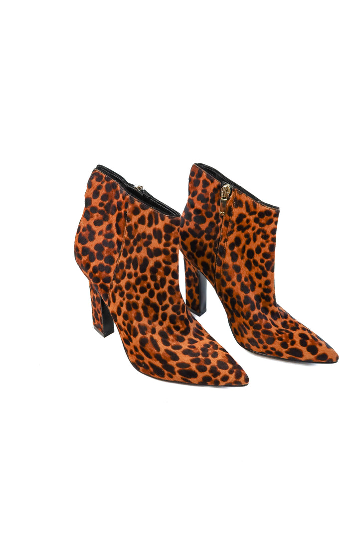 Marc Fisher cheetah pumps (5.5; retail $99)