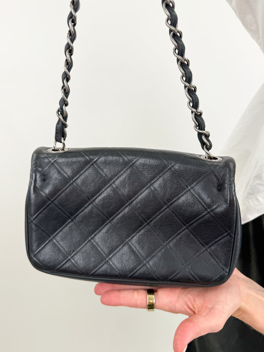 Chanel New Chic Flap Bag in Black (vintage)