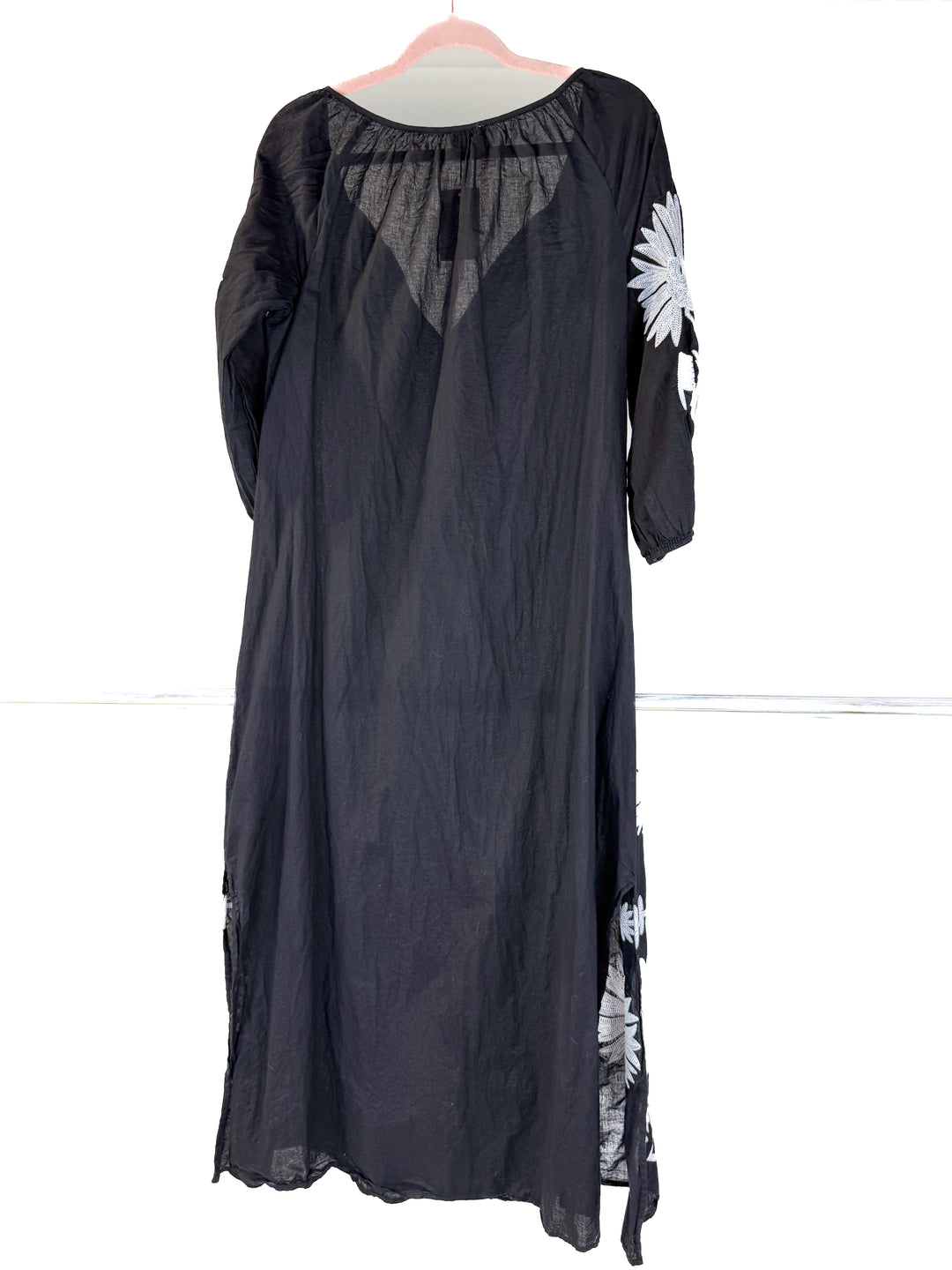 buddy love black/white floral maxi dress (m; retail $125)