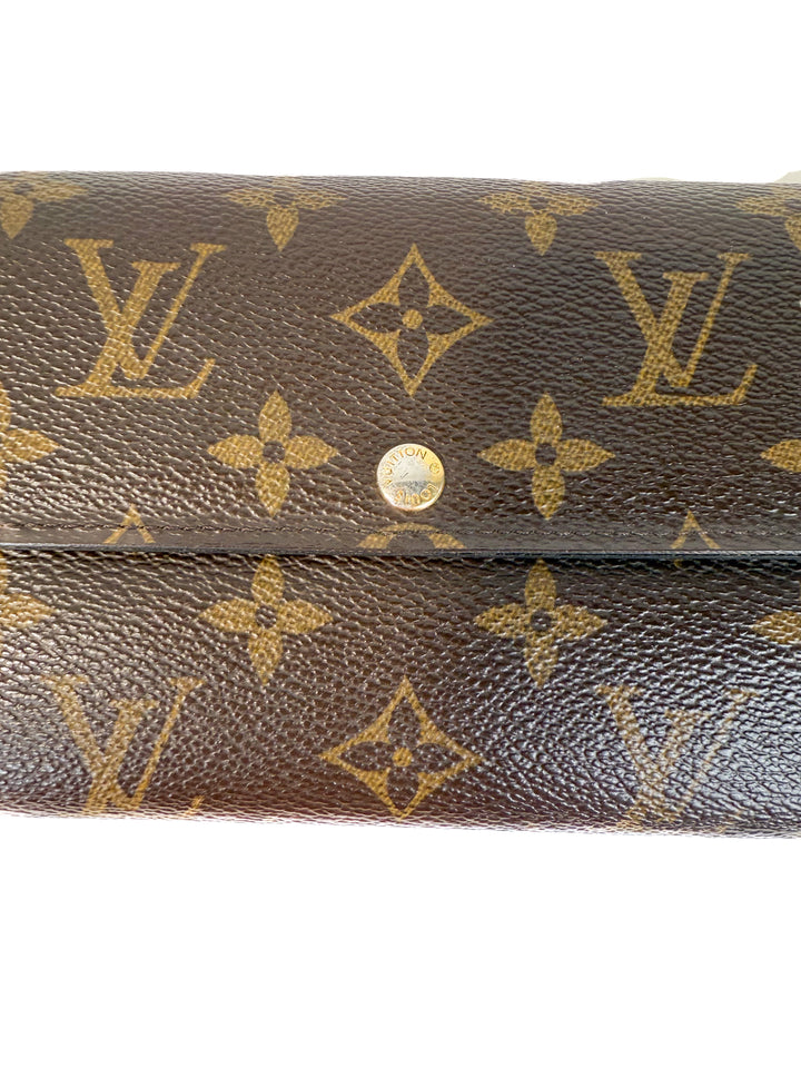 Louis Vuitton Monogram Sarah Wallet (retail $735)