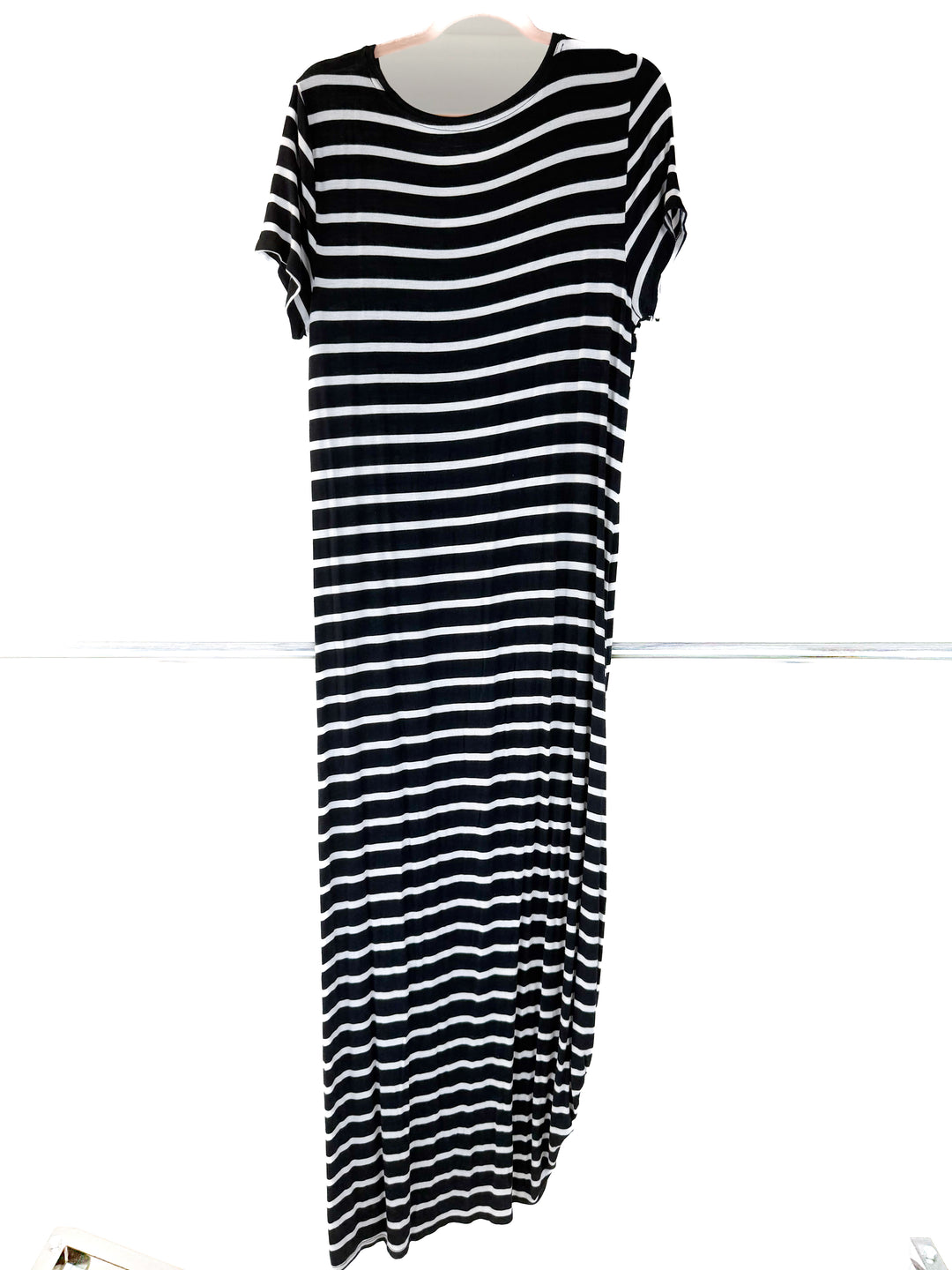 black/white striped maxi dress (L)