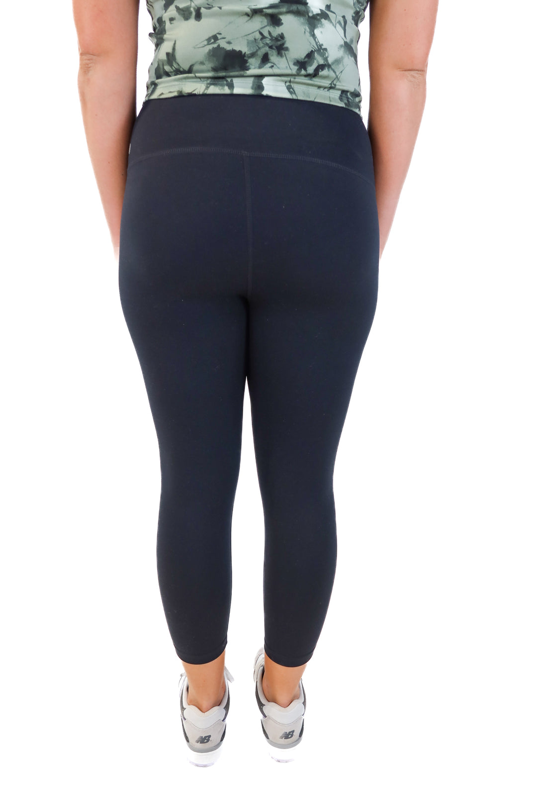 Zella black leggings (M; retails for $59)