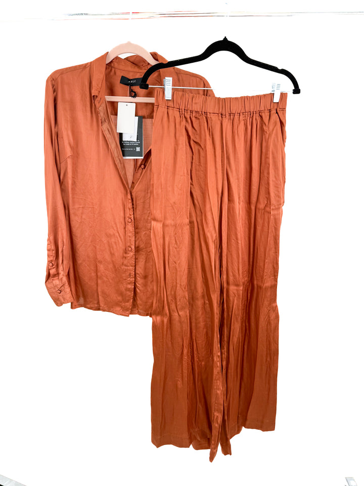 Able Satin Set NWT (S)