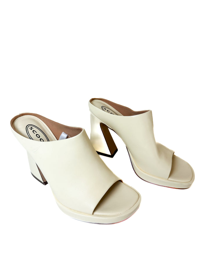 Scoop Pale Yellow Mules (7)
