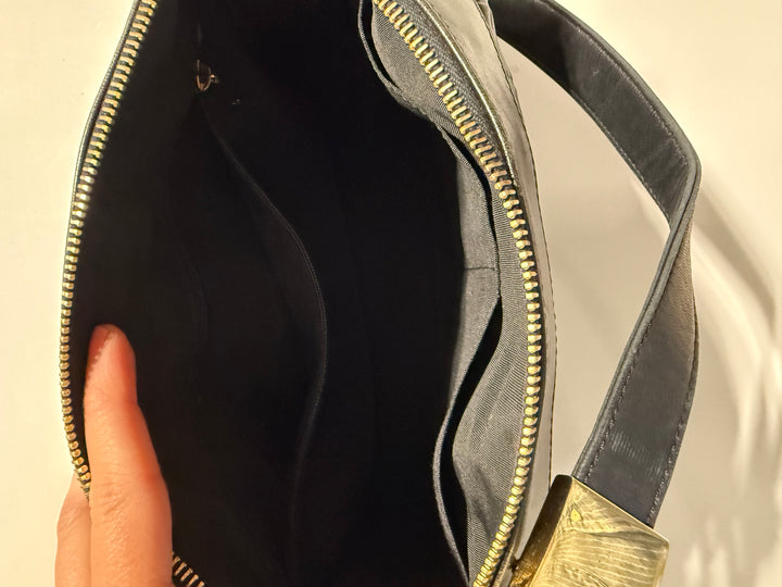 SOLD: Chanel Chocolate Bar CC Shoulder Bag in Black (vintage)