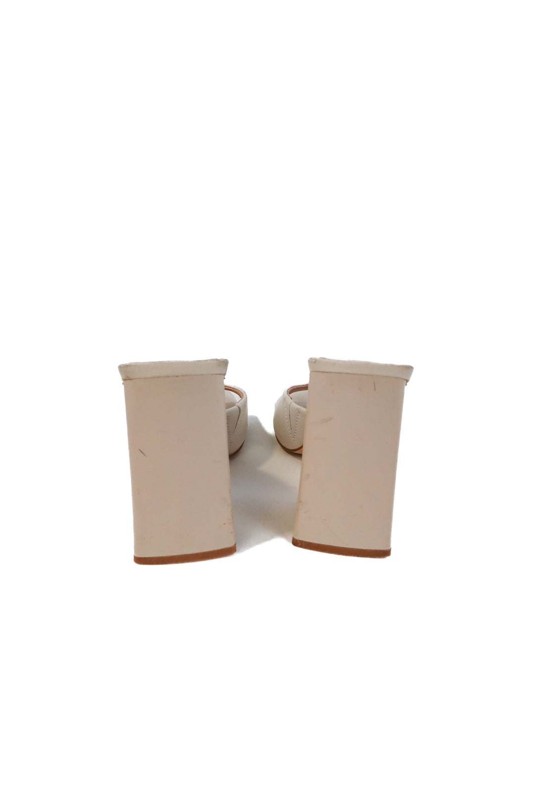 Steve Madden nude square toe heels (7; retail $89)
